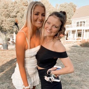 Meet your Posher, Lily